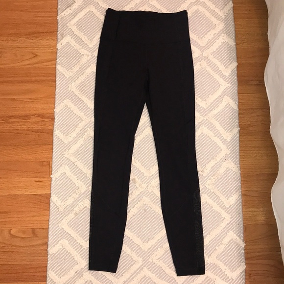 lululemon athletica Pants - Lululemon Mesh Leggings